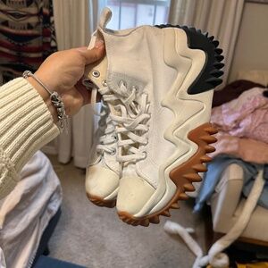 Converse Run Star Motion Platform Sneakers White Canvas Womens 8.5